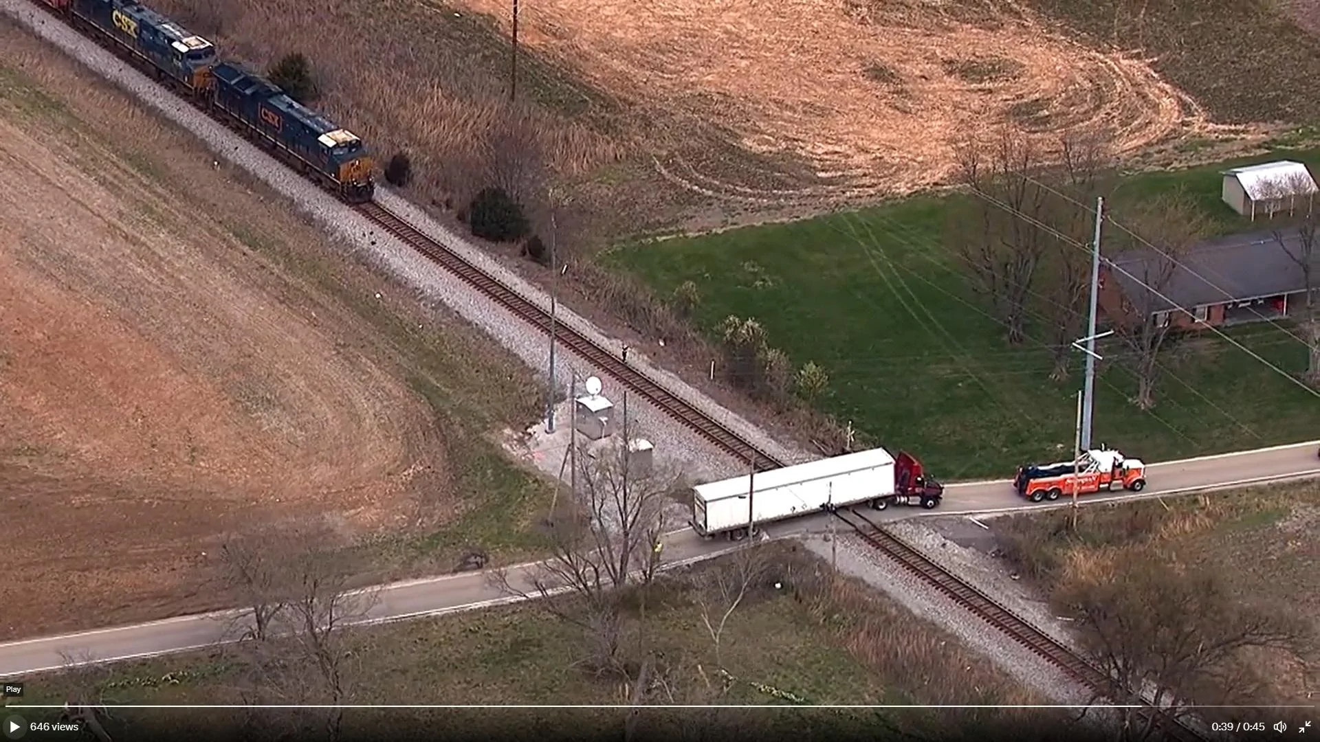 Ford Maverick CSX Train Derails in Kentucky With Ford Mavericks Among Cargo 😟 train`1