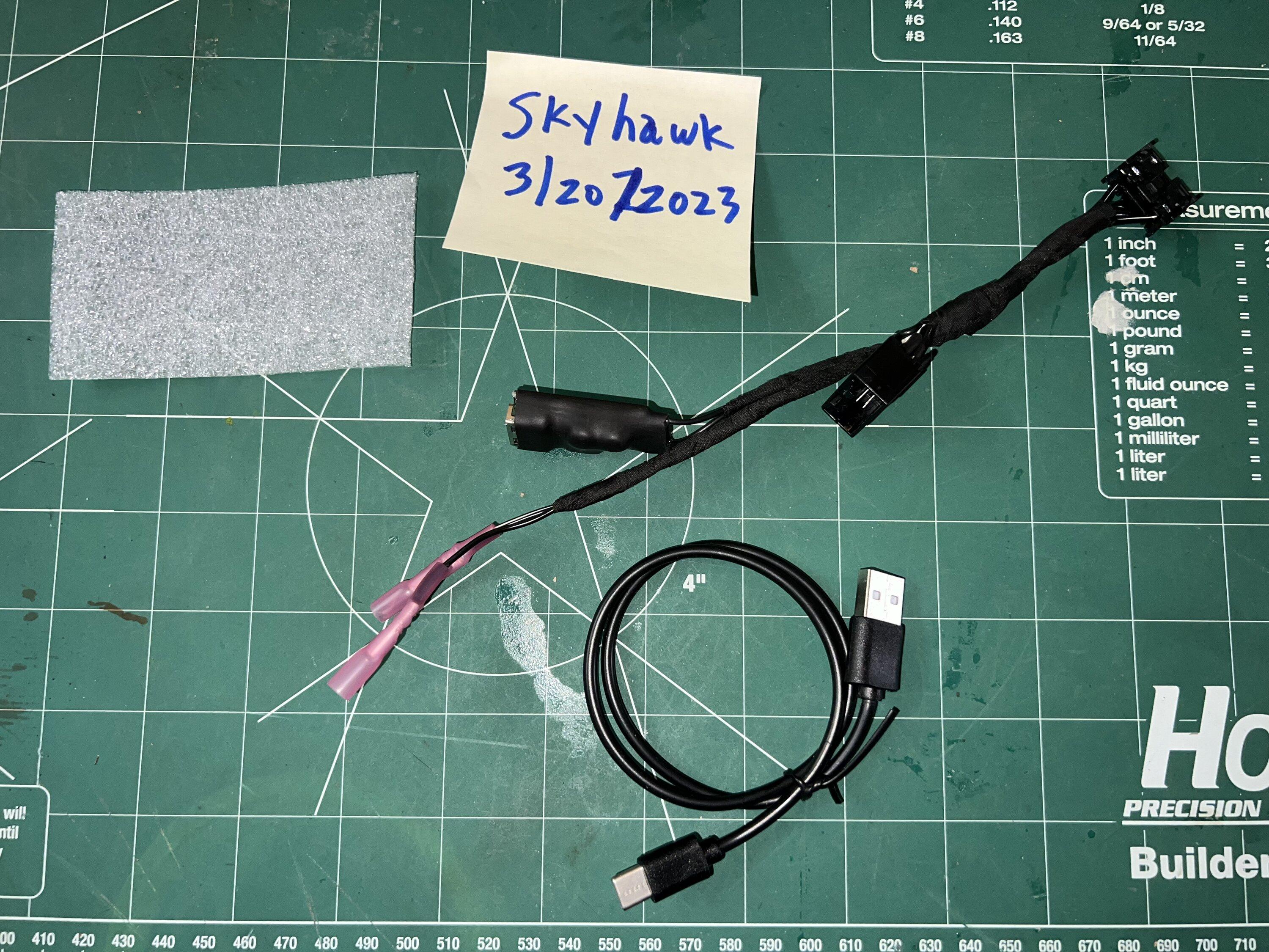 Ford Maverick Dashcam USB and auto-dim Homelink mirror - plug and play inline harness DA8E4688-12AE-42E8-AA0D-6B9CC968BF67