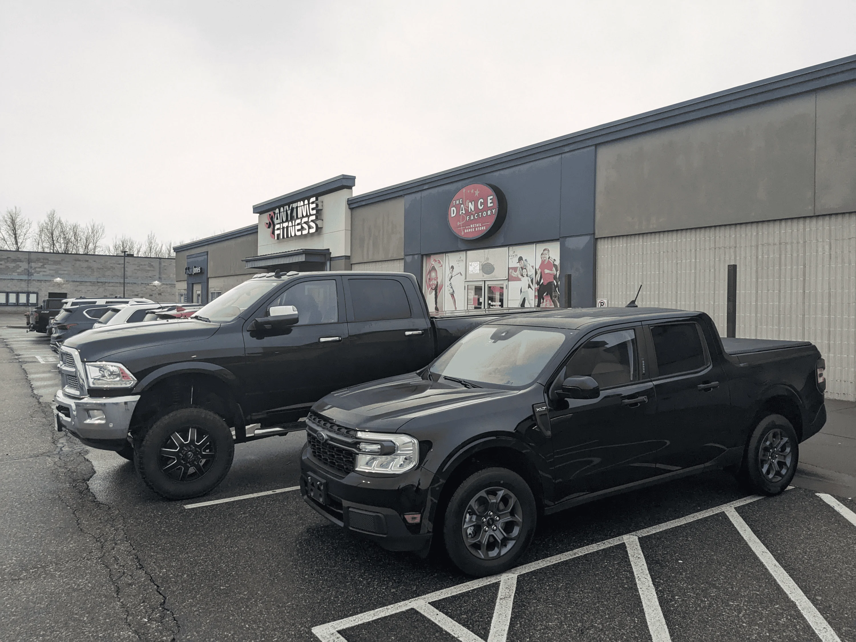 Ford Maverick Post your Maverick next to ridiculously large trucks - photos thread 1679488684389