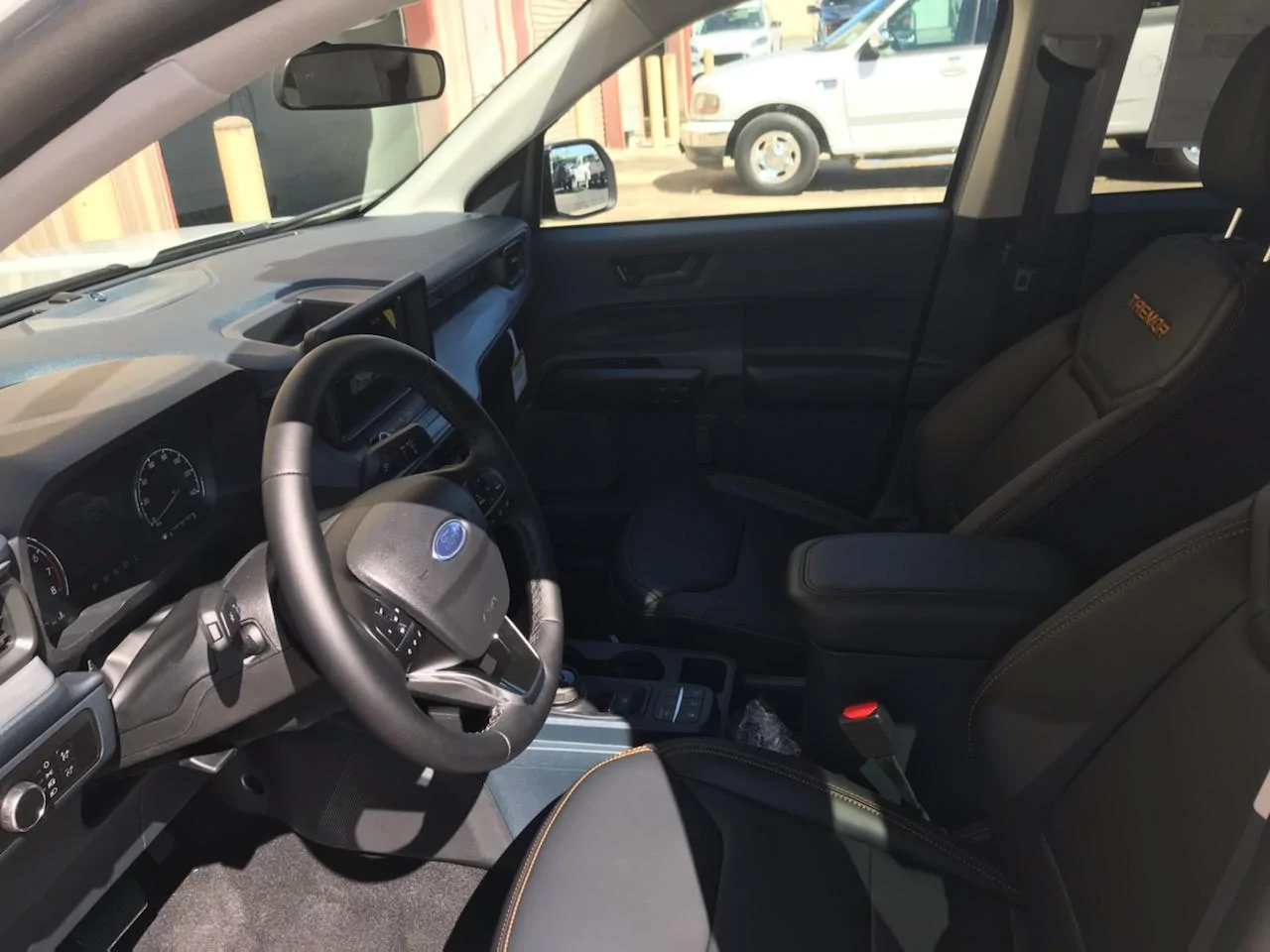 Ford Maverick Intro mav interior