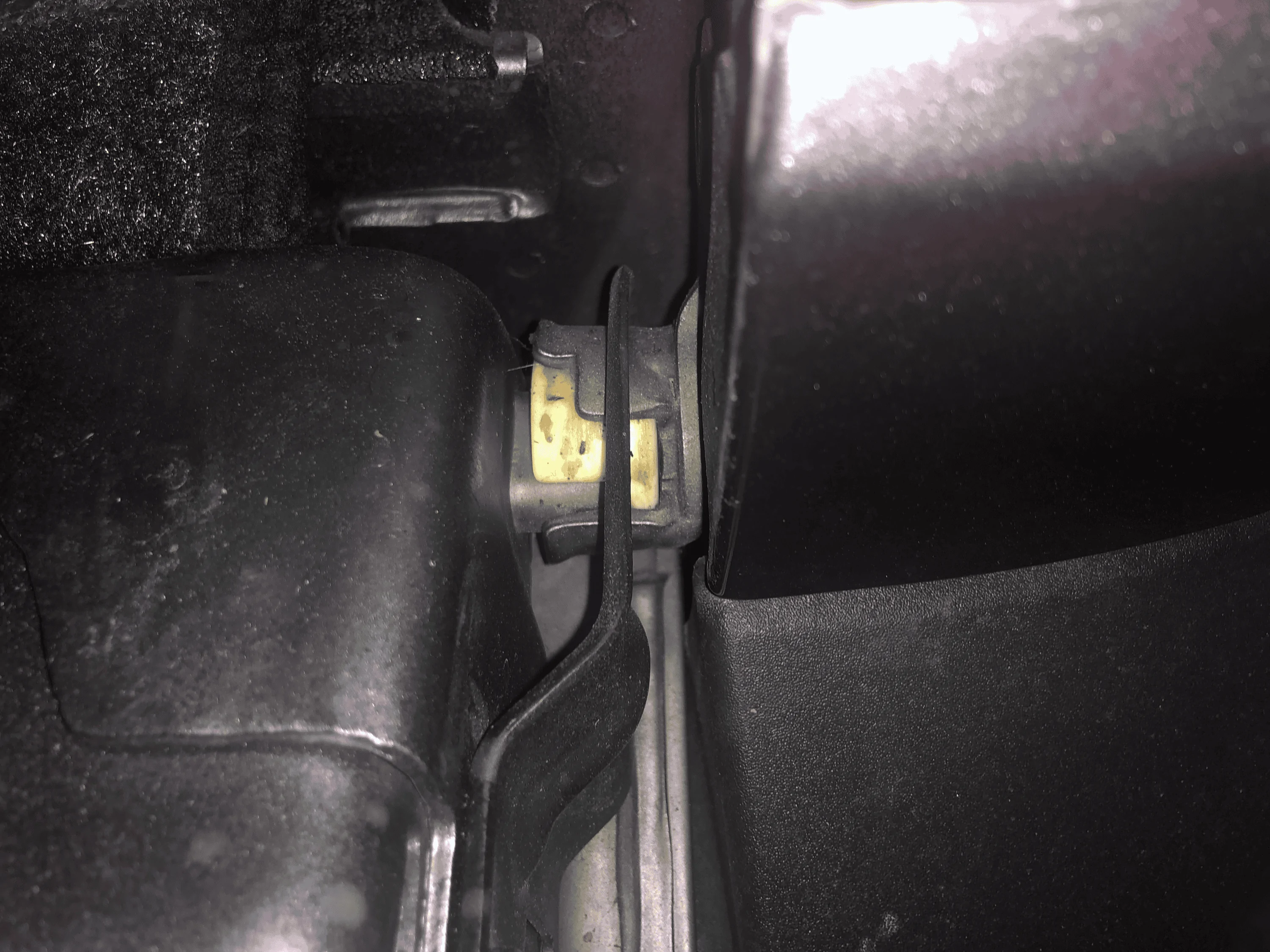 Ford Maverick Theft Prevention Hinge Lock (for tailgate) tempImageELkqhT