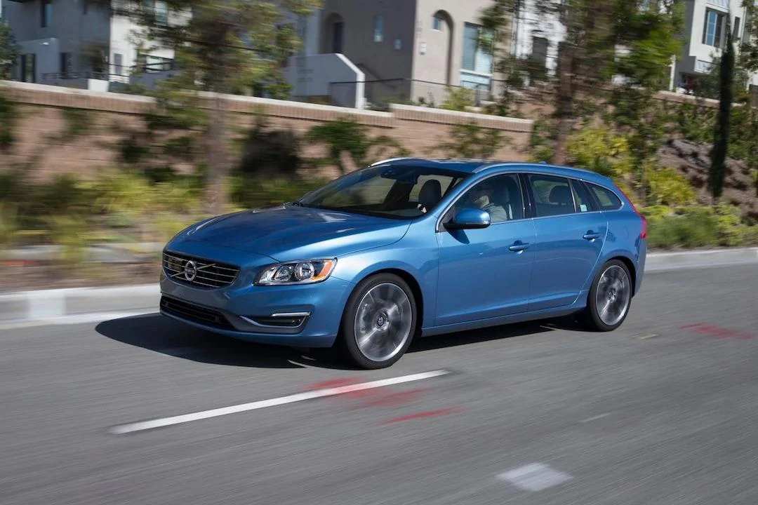 Ford Maverick So your Mav won’t get built….What’s your Plan B? 2015-Volvo-V60-T5-Drive-E-front-three-quarter-in-motion-04