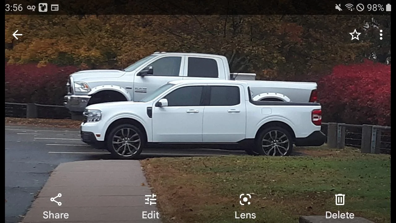 Screenshot_20230325-155643_Photos.jpg