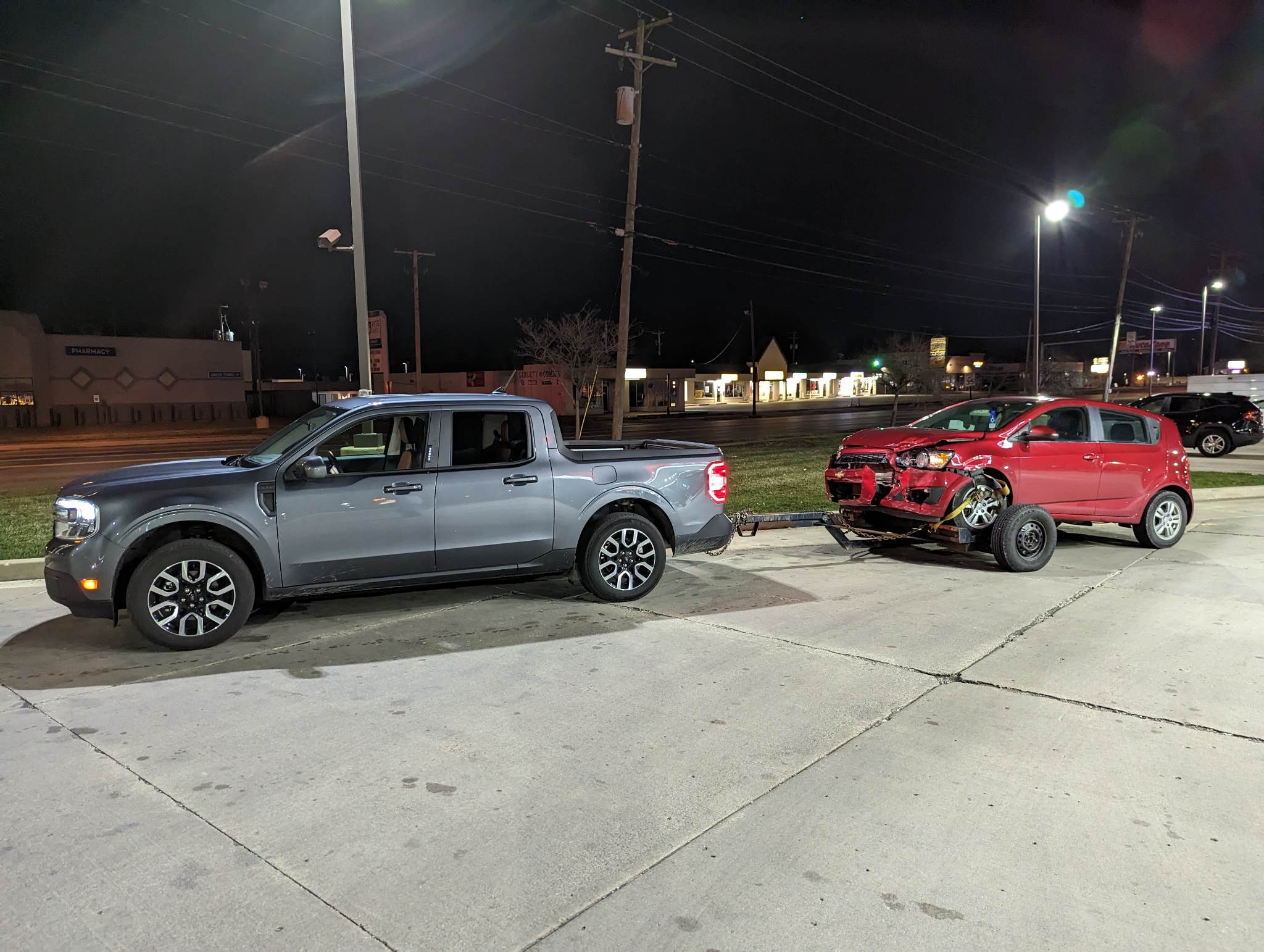 Ford Maverick Hybrid Maverick Lariat tows 3500 pounds received_252364013794131