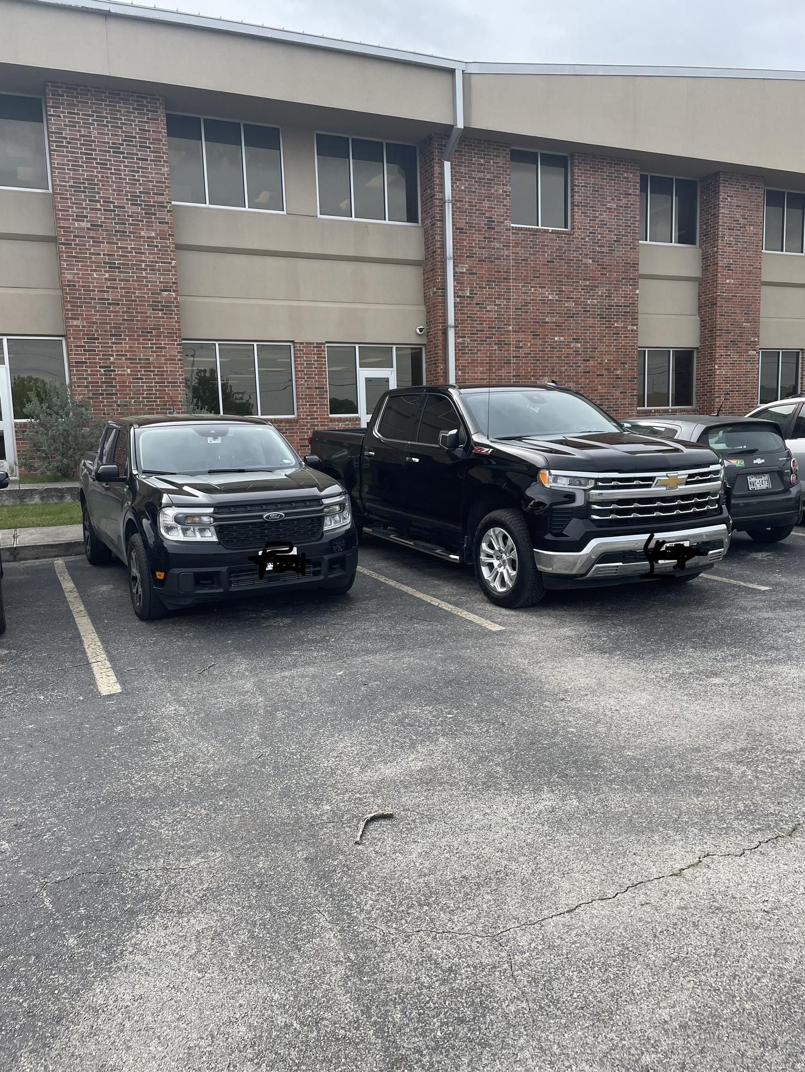 Ford Maverick Post your Maverick next to ridiculously large trucks - photos thread 938A6005-97E0-4222-9264-A0A5A42425FC