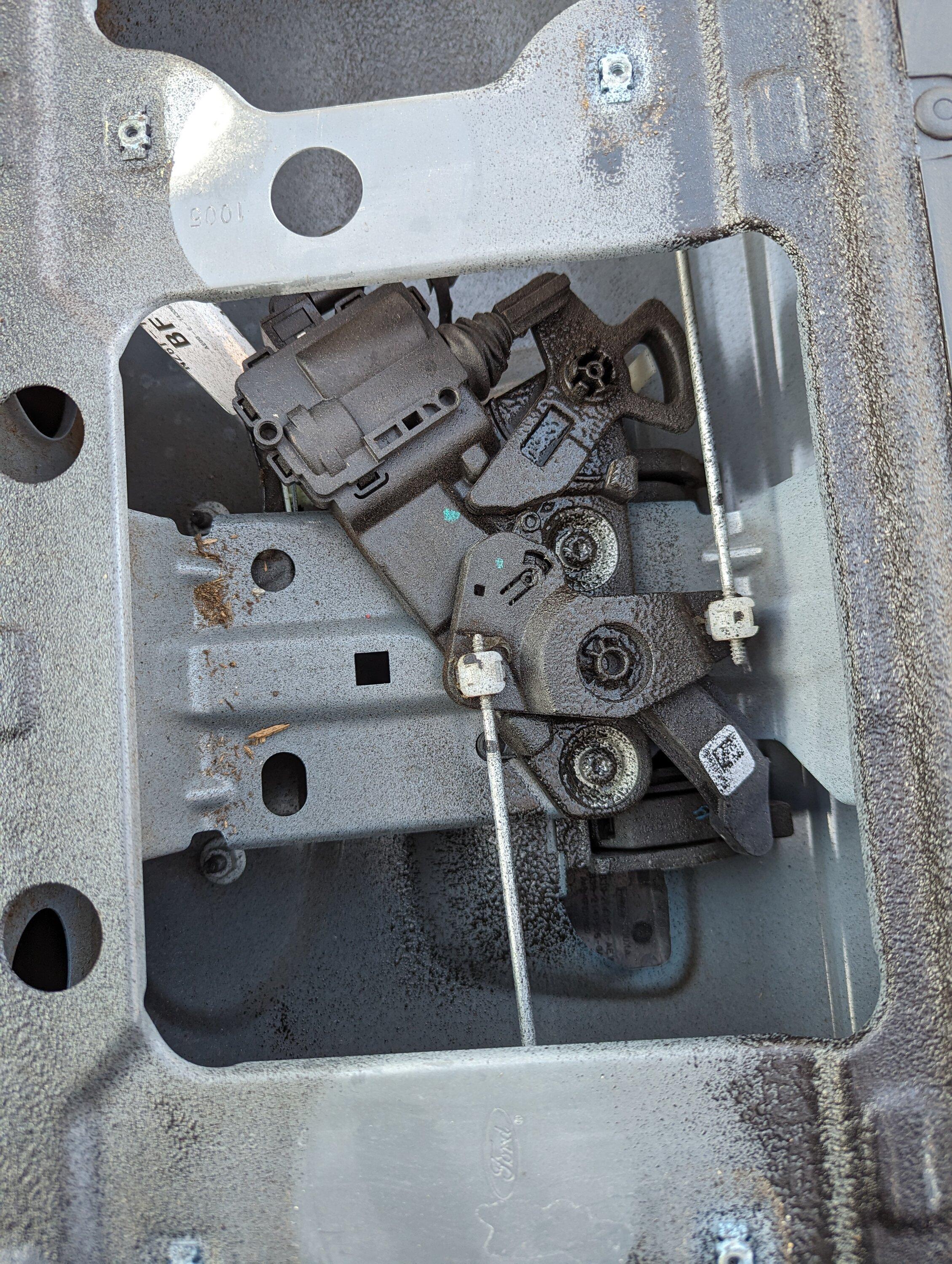 Ford Maverick Anybody else have trouble with the tailgate refusing to open occasionally? PXL_20230330_113004900