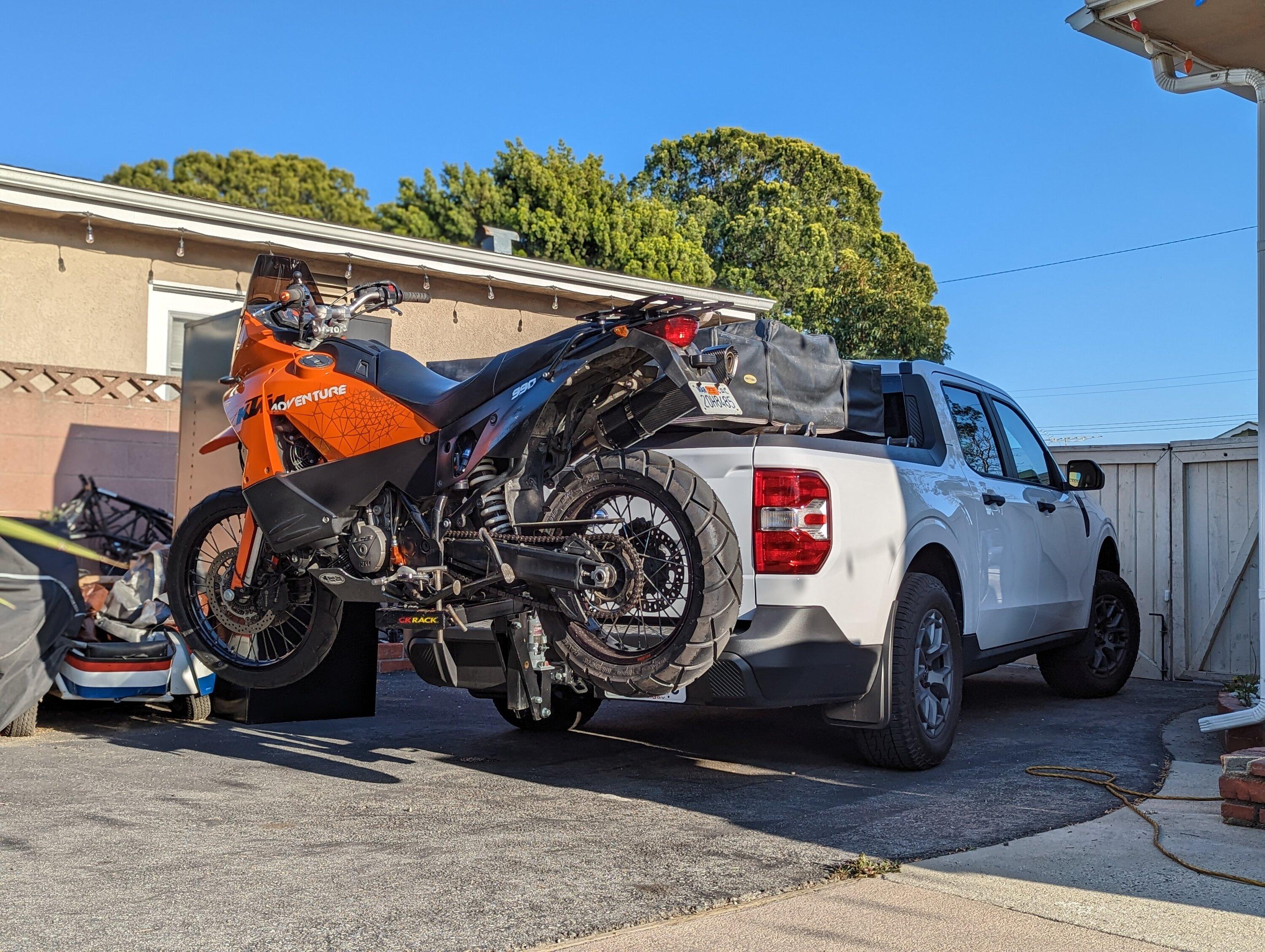 Ford Maverick Motorcycle on hitch carrier HEAVY WEIGHT test PXL_20230403_004251670.PORTRAIT