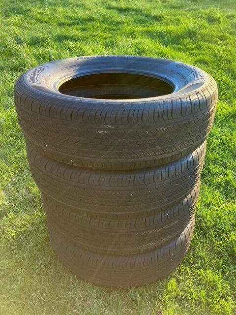 Ford Maverick OEM Continental ProContact Tires - Like New Continental ProContact Tires_Set
