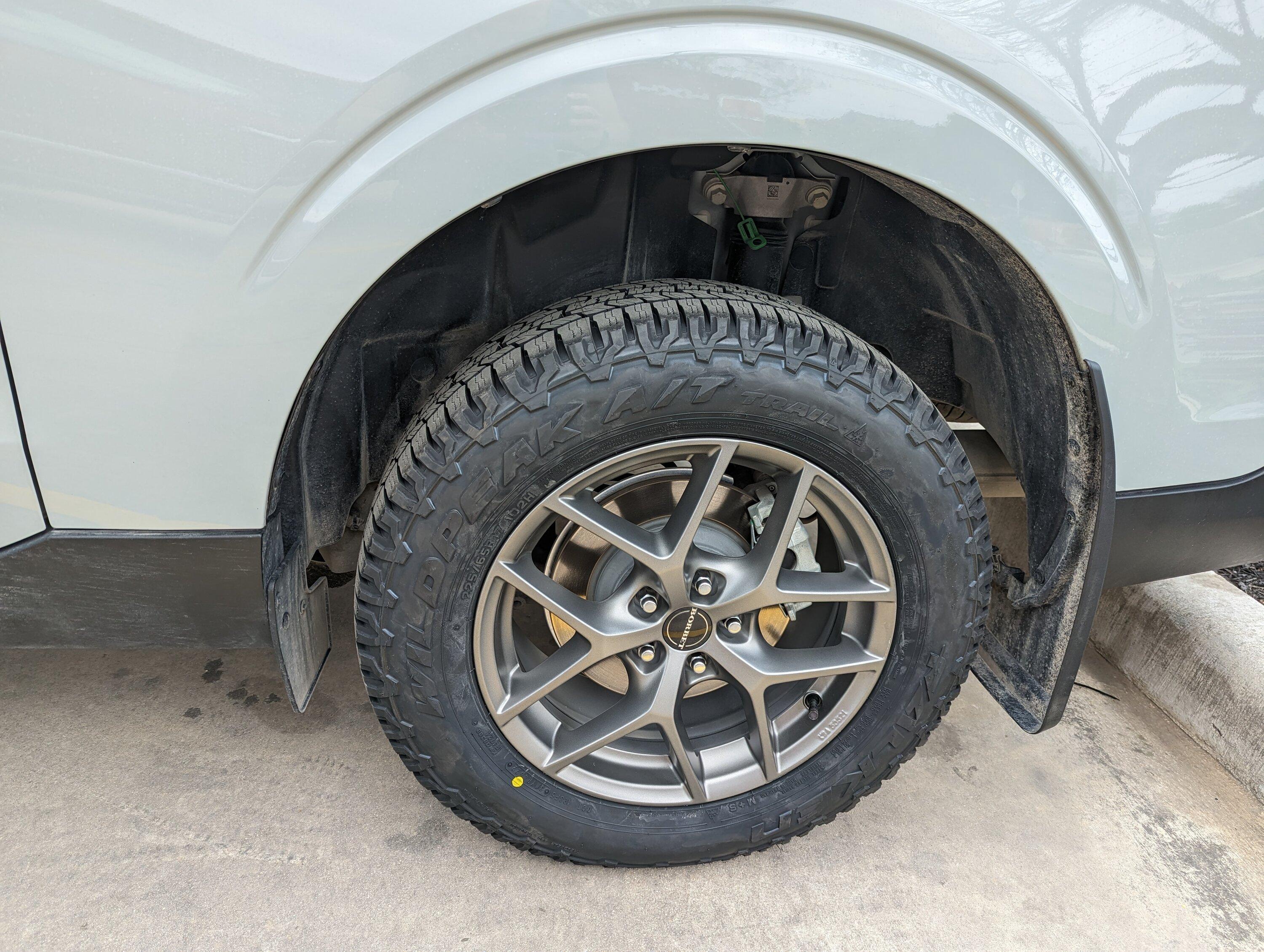 Ford Maverick Visual Comparison of Different Tires / Tire Sizes on 2022+ Maverick PXL_20230404_200050841