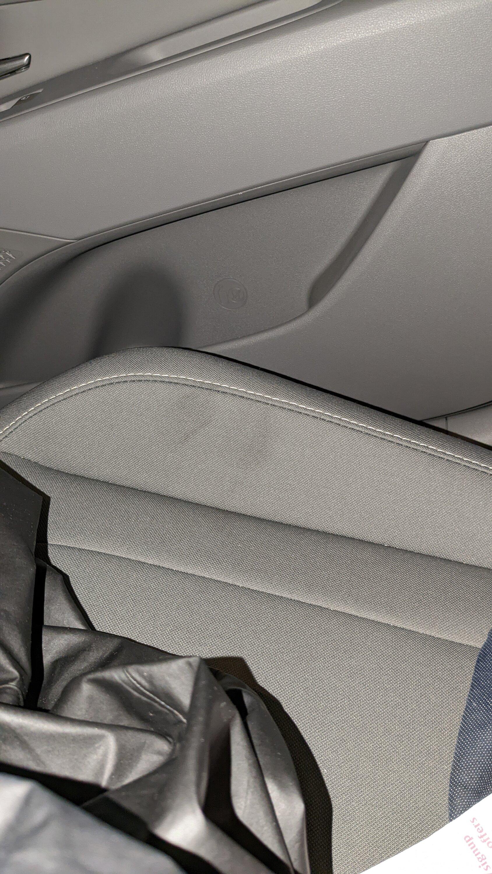 Ford Maverick Handprints on headliner PXL_20221203_224339109