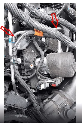 Ford Maverick Is this noise normal/acceptable? 1680808133643