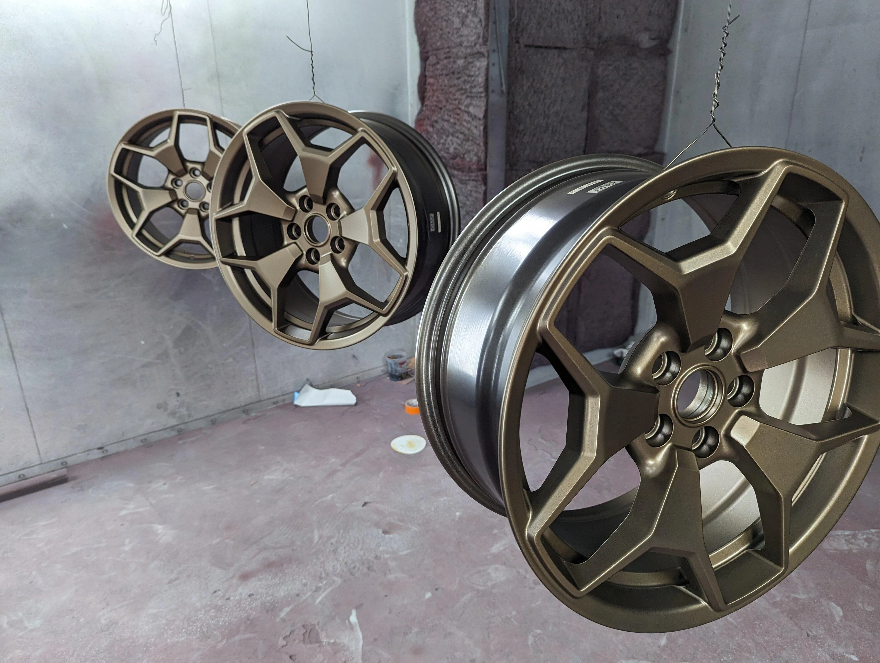 Ford Maverick Bronze painted 'fx4' wheels, RTX ranch PXL_20230406_194804553