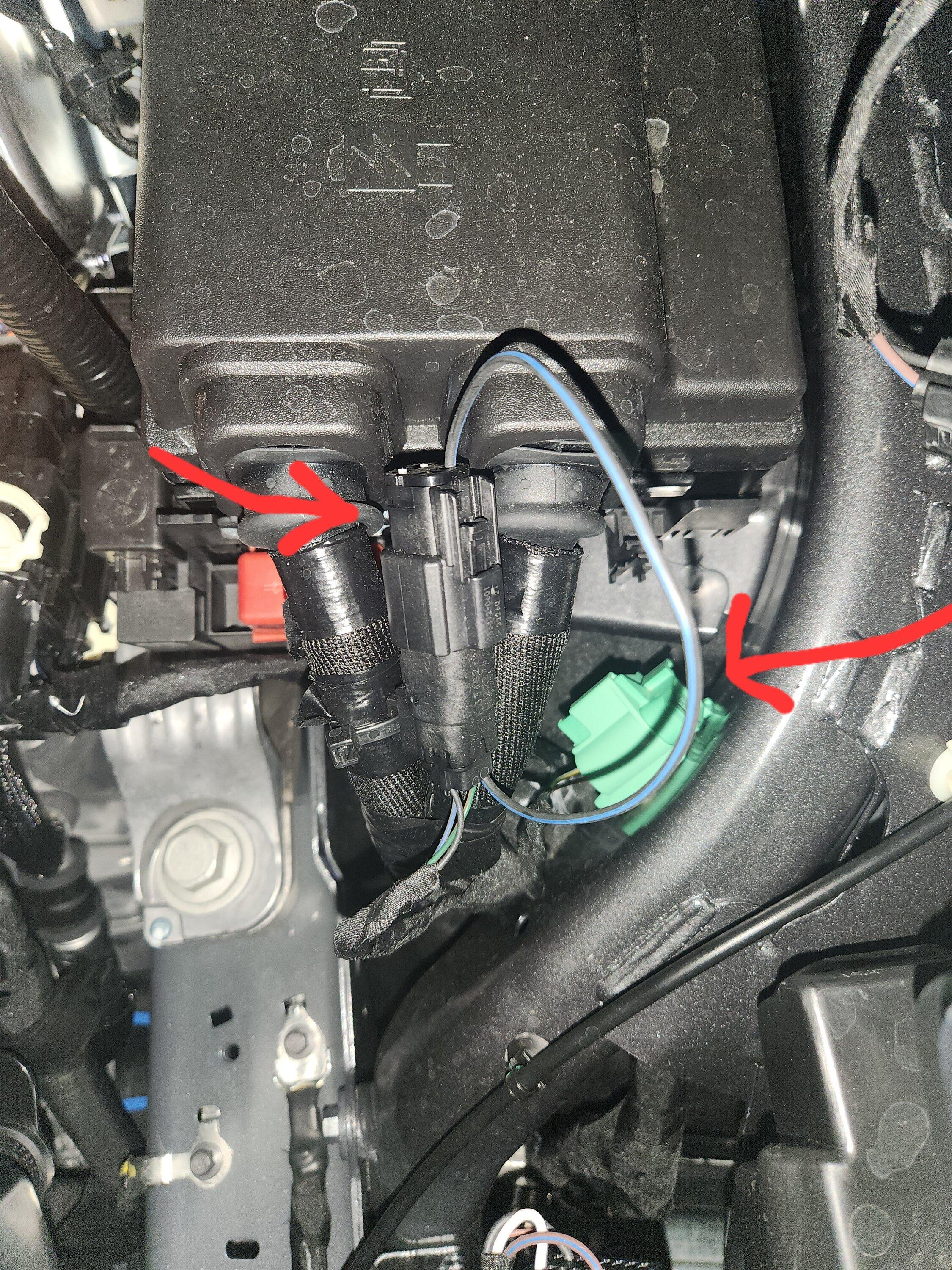 Ford Maverick Engine bay fuse box... Add fuses? 20230406_210926