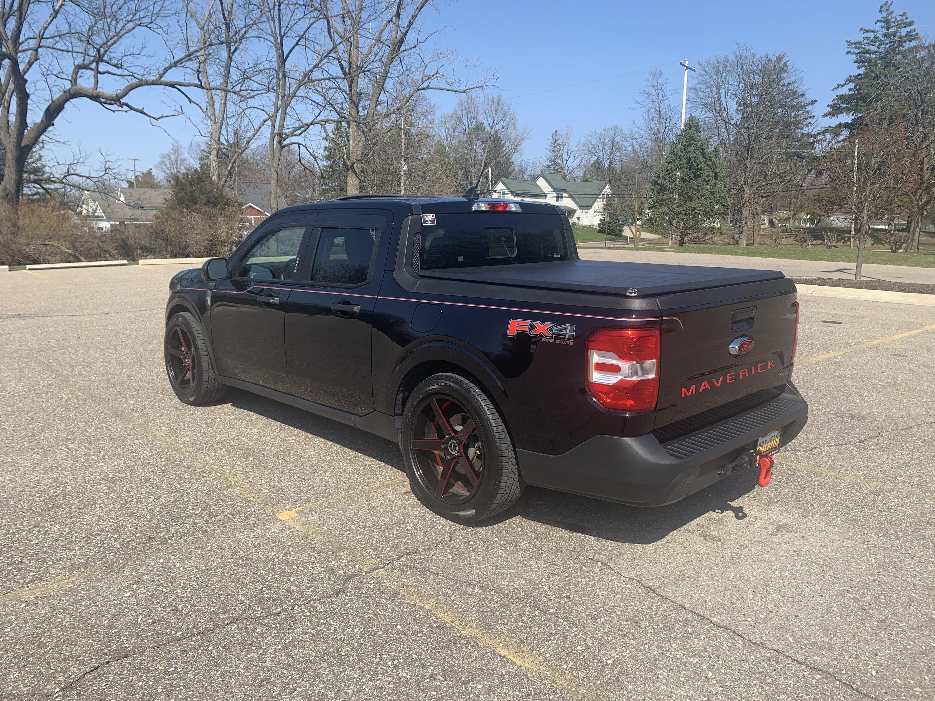 Ford Maverick SHADOW BLACK Maverick Photos Thread 660A6123-3D1B-4164-843F-0F3DAAD5FCE5