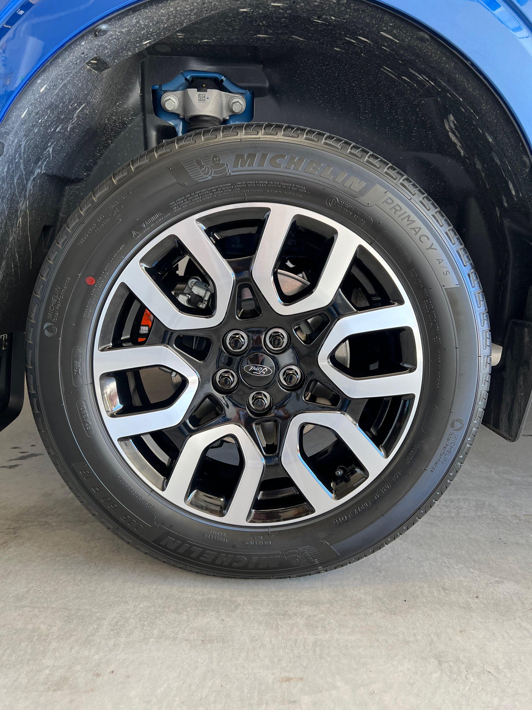 Ford Maverick Black Replacement One Piece Maverick Lug Nuts IMG_0076 (1)