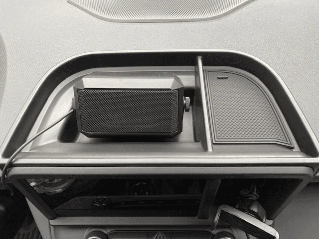 Ford Maverick What additional functionality Muslogy Dash Storage Tray has? 1681306264119