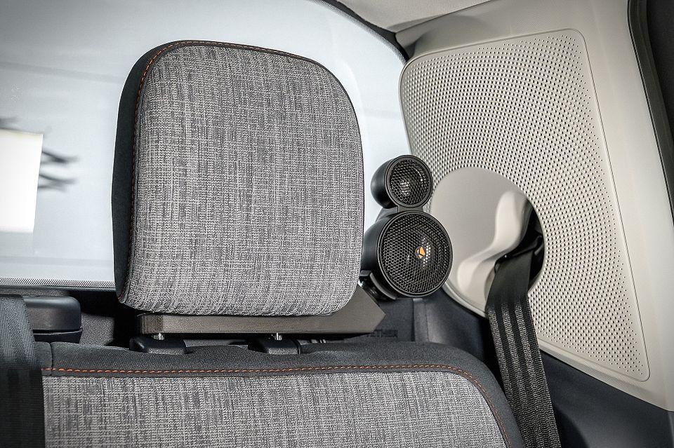 Ford Maverick Totally transformed rear soundstage w/ Kicker aftermarket stereo install NZ6_6357_easyHDR-DeNoiseAI-standard-2
