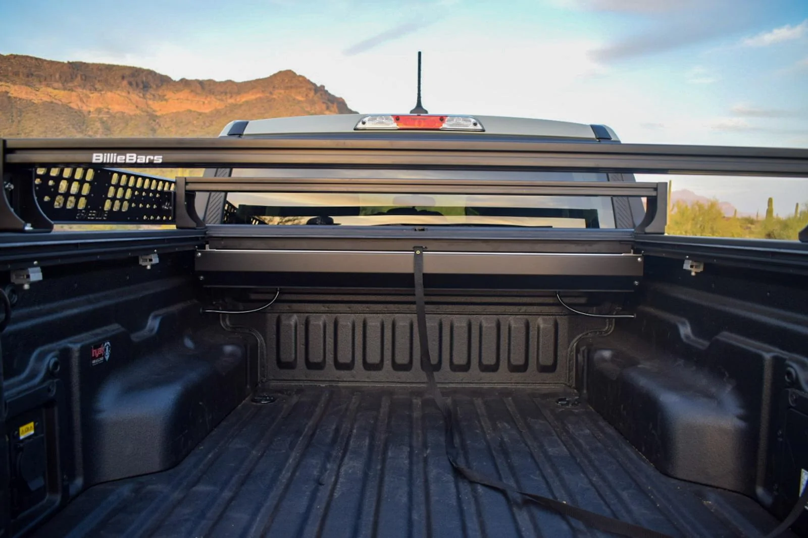 Ford Maverick Roll-N-Lock M-Series XT Retractable Bed Cover Review IMG_9982