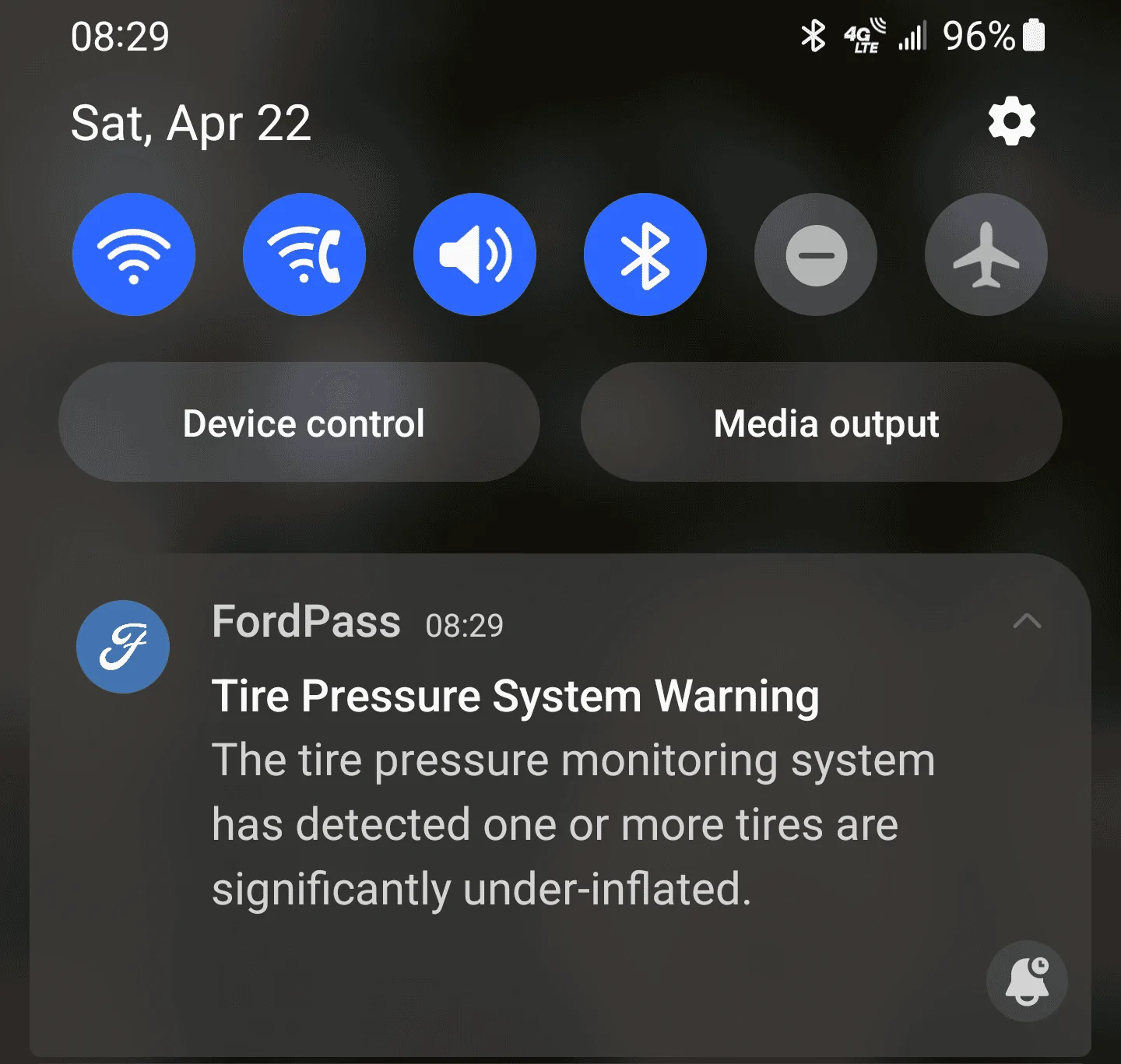 Ford Maverick Trading in vehicle with worn tires? - Answered. Screenshot_20230422_082957_Microsoft Launcher