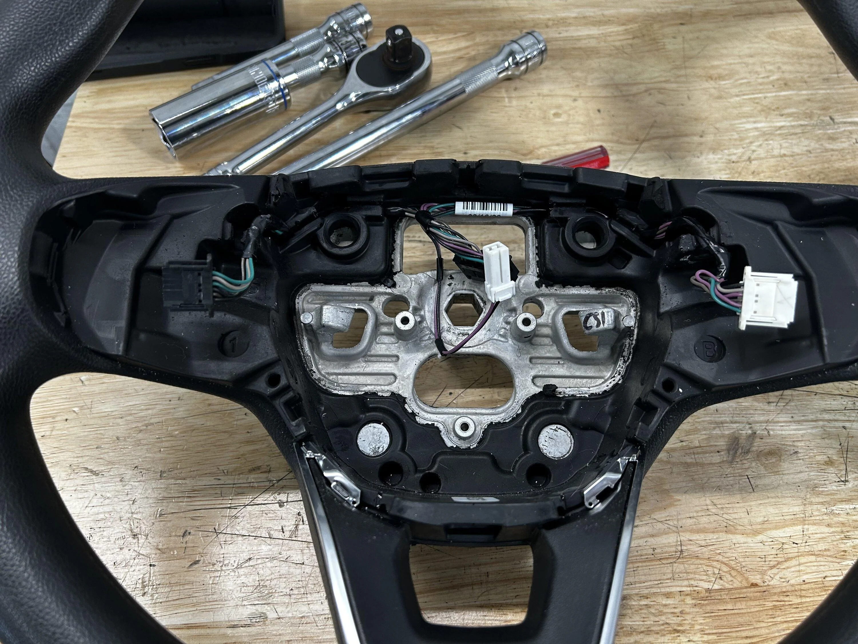 Ford Maverick DIY installation instructions for Mk8 Fiesta ST steering wheel in Maverick (step-by-step) IMG_7915