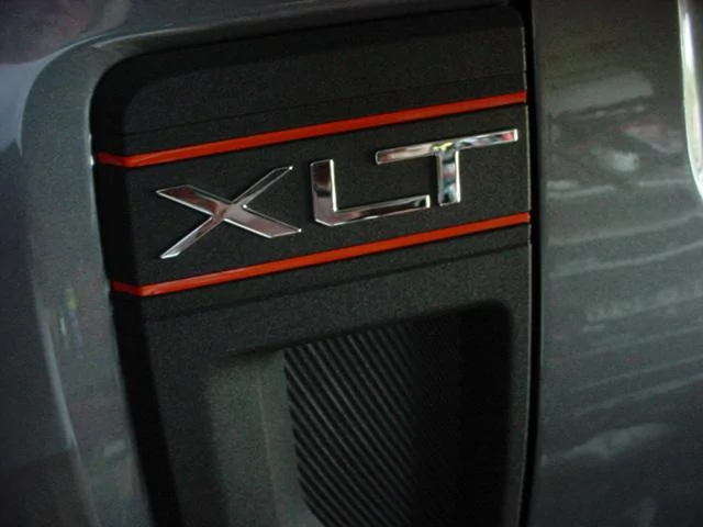 Ford Maverick Fender Badge Decorating Ideas? DSC02514