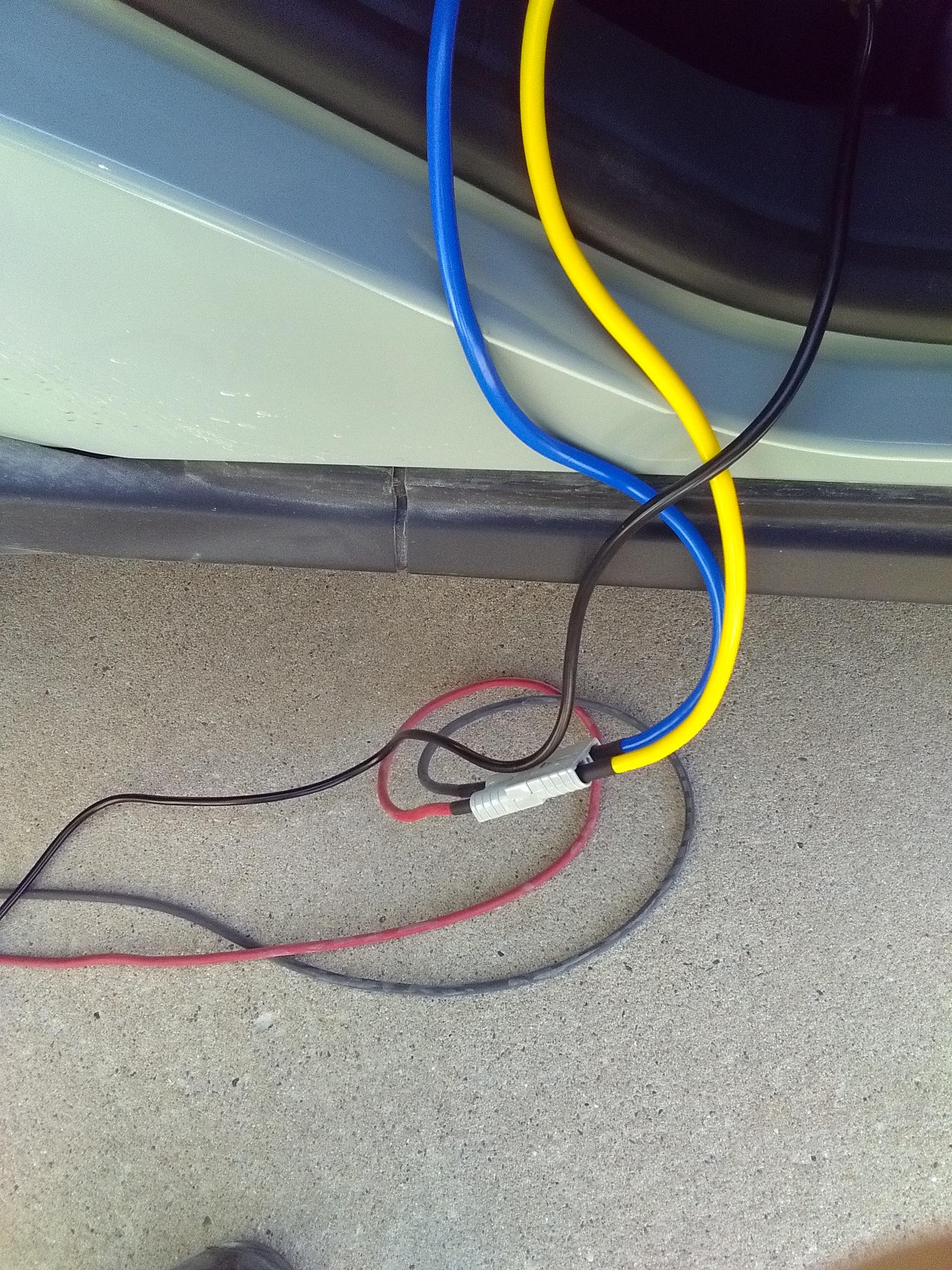 Ford Maverick Installed a hitch mounted winch KIMG0128.JPG