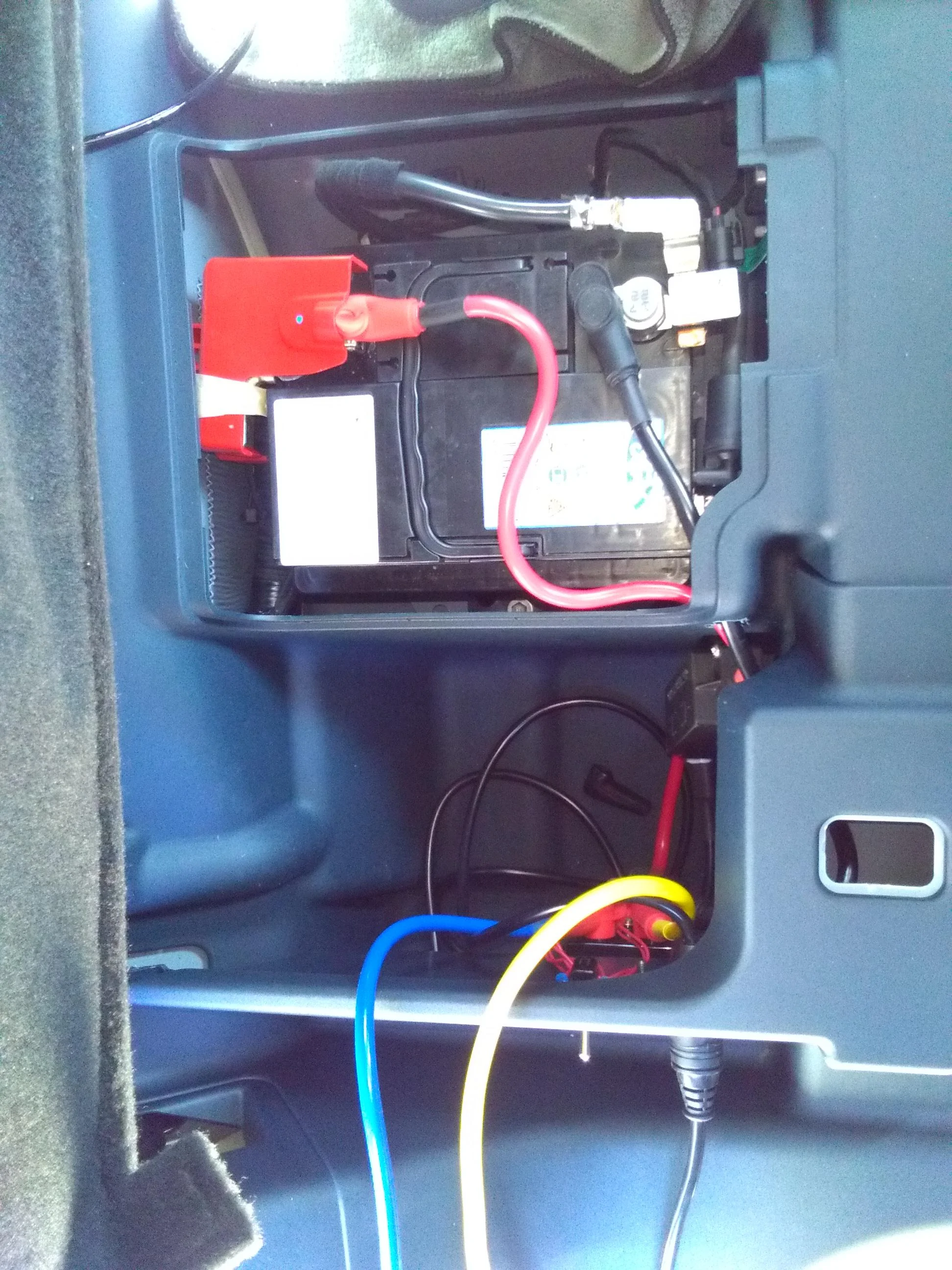 Ford Maverick Installed a hitch mounted winch KIMG0124
