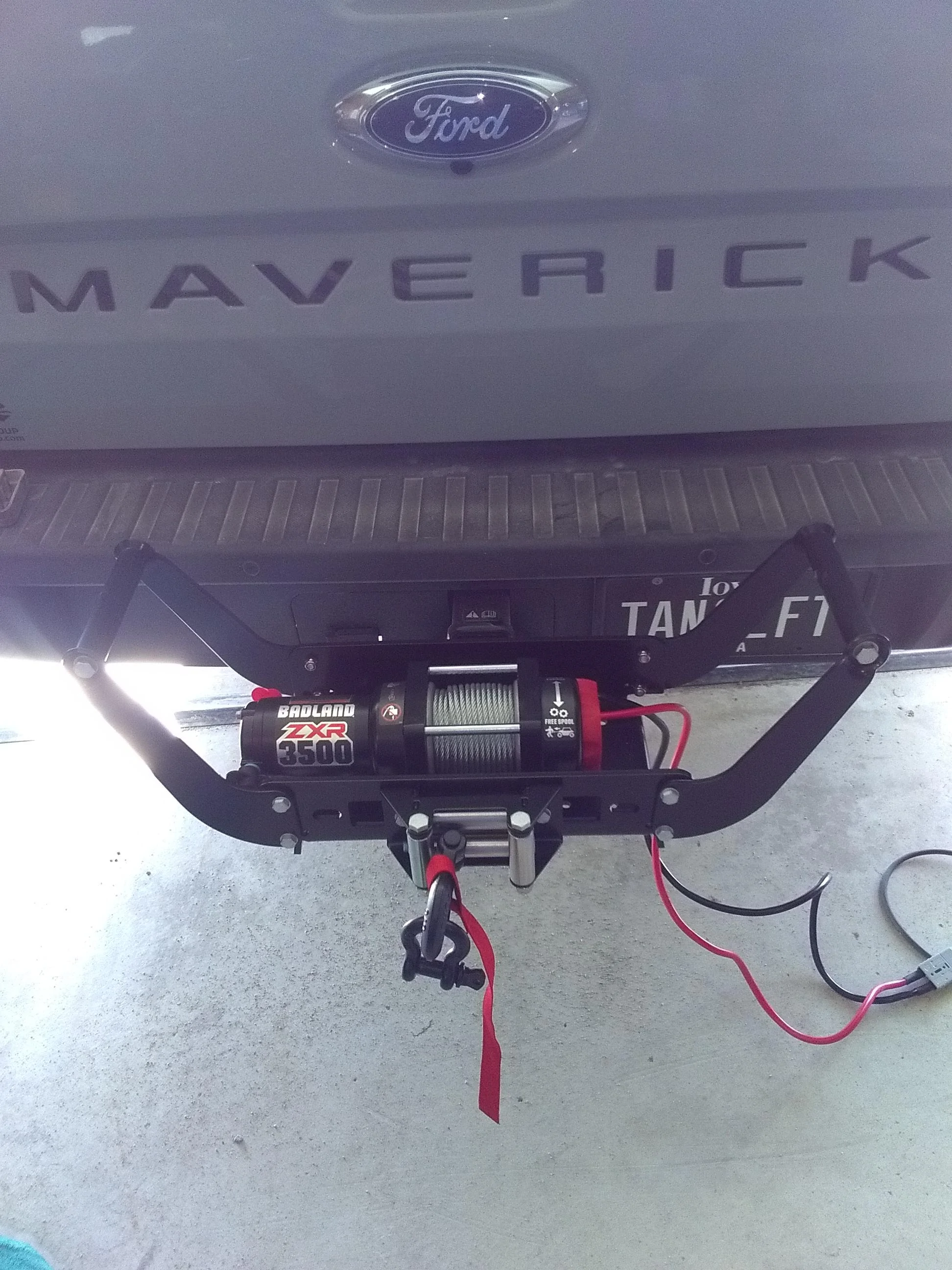 Ford Maverick Installed a hitch mounted winch KIMG0120