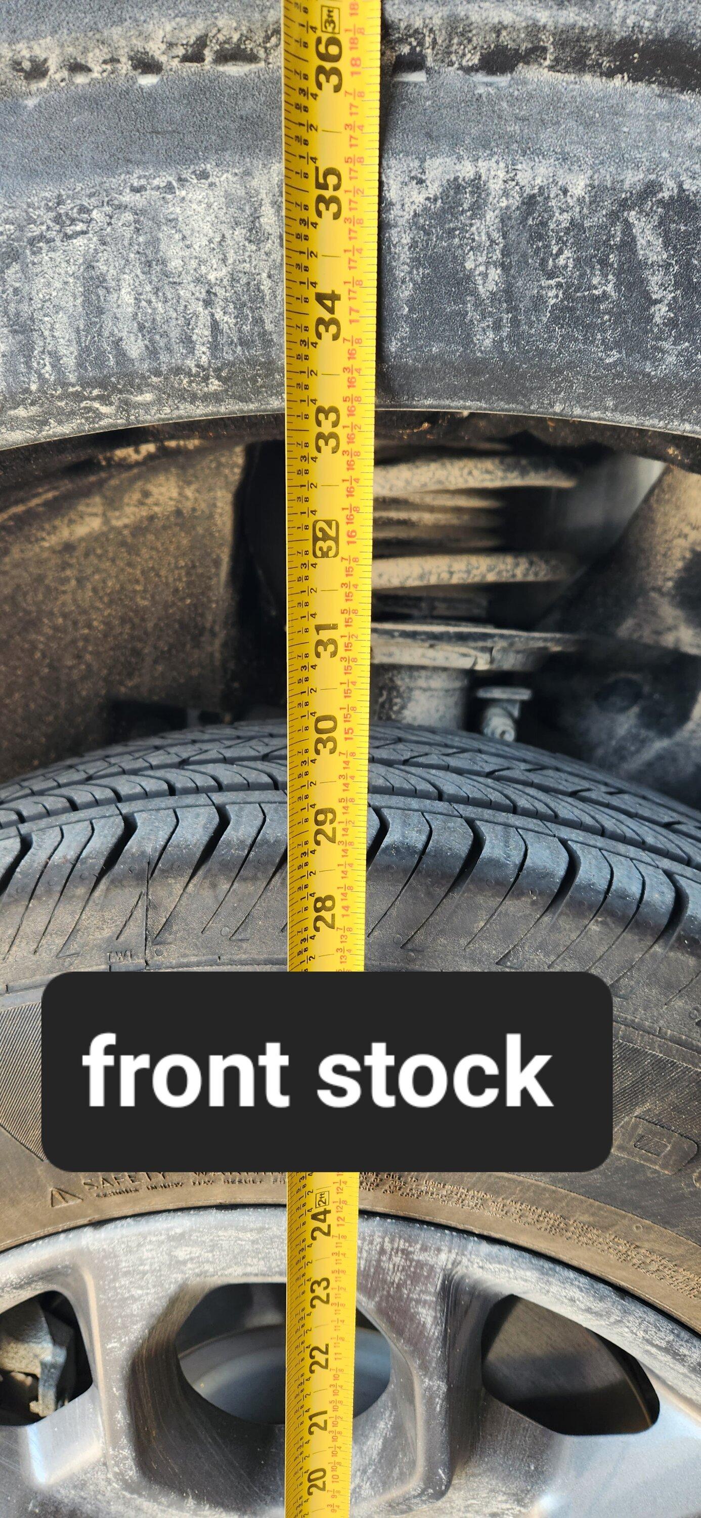 Ford Maverick HRG 1.5" level kit installed measurements on hybrid XLT 20230427_101842