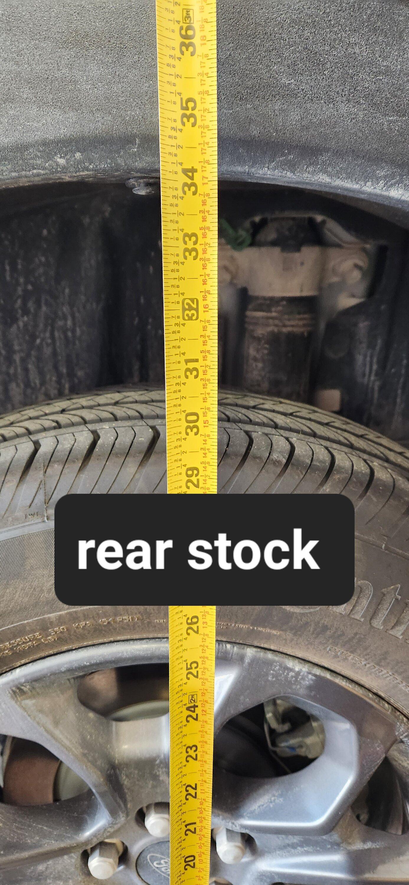 Ford Maverick HRG 1.5" level kit installed measurements on hybrid XLT 20230427_101857