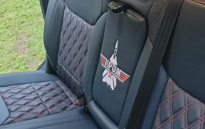 New seats installed - Katzkin leather in Top Gun theme