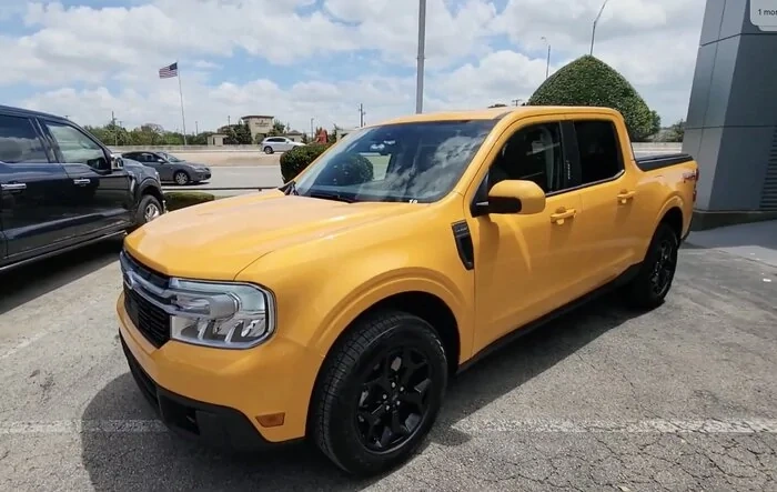 New Member / Cyber Orange Lariat FX4 Walk around