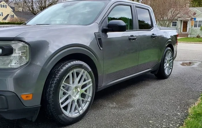 Maverick XL on 20" Wheels and Lowered on 2"+ H&R Lowering Springs