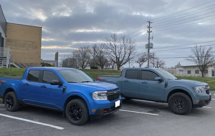 Comparison pics: stock suspension with 235/65r17 A/T versus 2” Rough Country Lift with 265/70r17 M/T