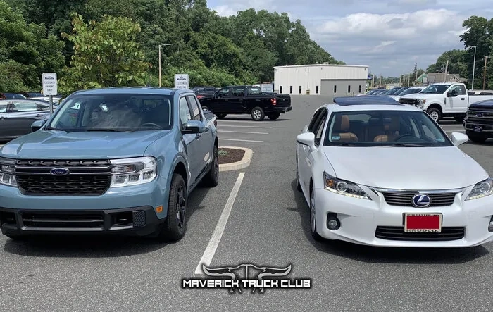 Area 51 XLT FX4 - Impressions, Photos and Size Comparison vs Lexus CT200h (w/ soft roll up tonneau cover)