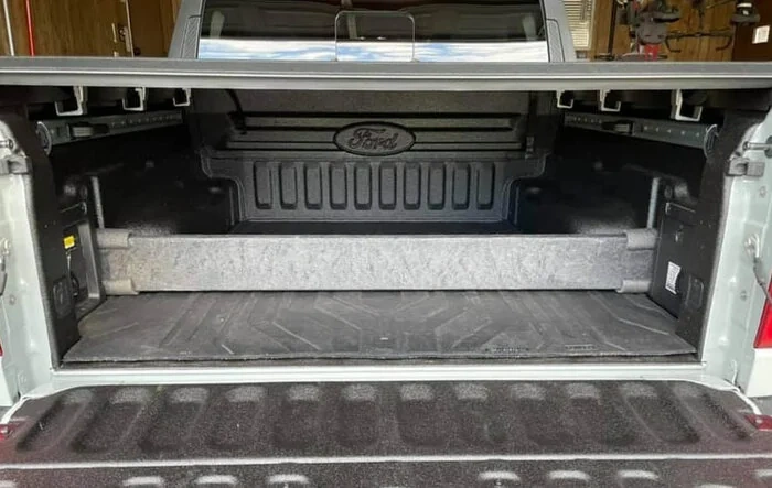 Plastic lumber divider in Maverick Flexbed installed [length = 54 1/4 inches]!
