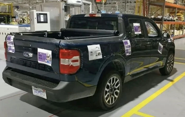 First pics of Alto Blue Maverick + roll up tonneau bed cover