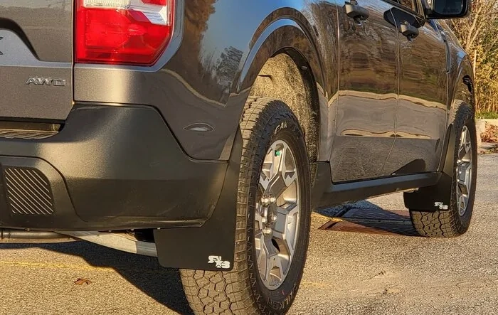 My new first Ford - XLT Maverick AWD with Rokblokz mud flaps