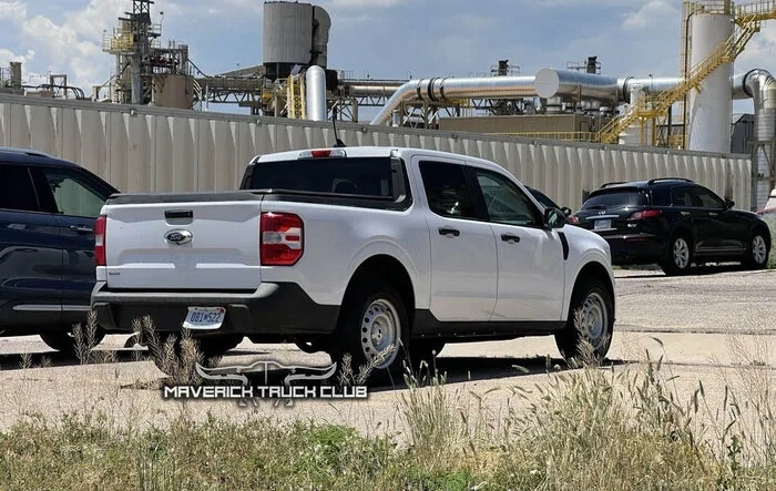 Oxford White Maverick first look