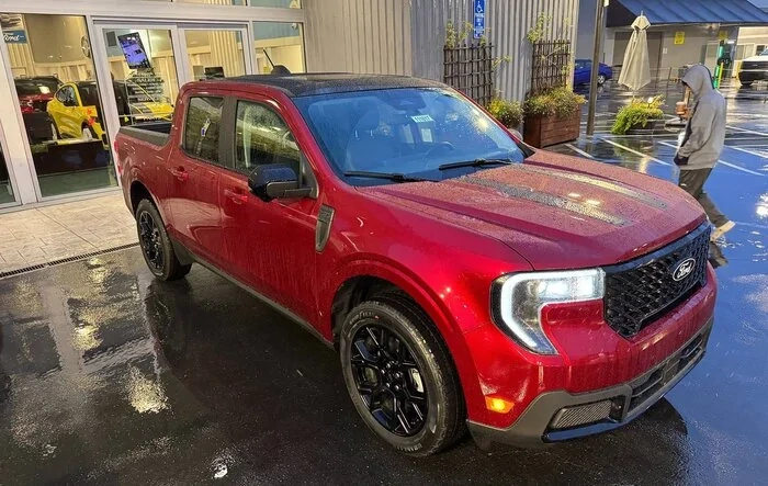 Got our 2025 Maverick yesterday -- Lariat, Ruby Red with BAP