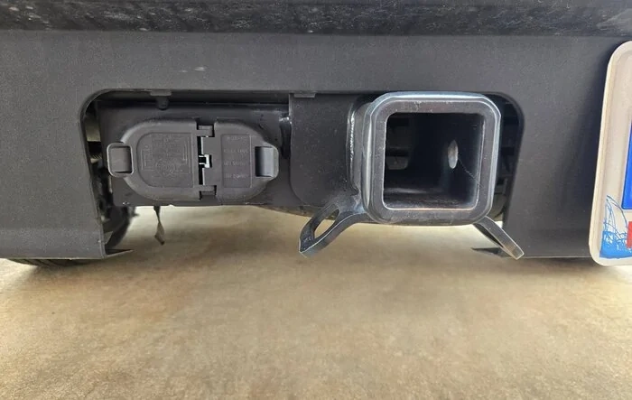 Factory (ish) 7/4 pin install on a Hybrid Maverick - DIY how-to
