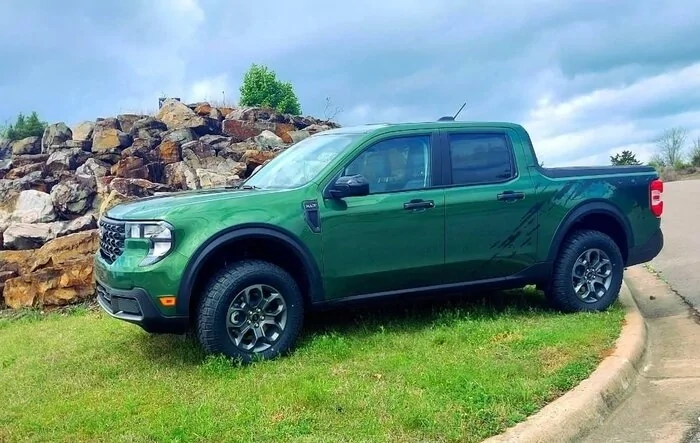 2025 Hybrid AWD lifted on 245/70R17