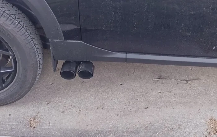 Side exit exhaust #2 DIY'd.... Nailed it!! (added sound clips videos)