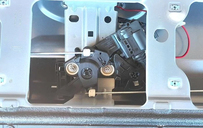 Small 4th July project.... Installed Power Tailgate Lock for 2025 XL.