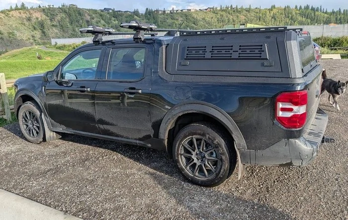 Black 2025 Maverick XL build with aluminum topper.