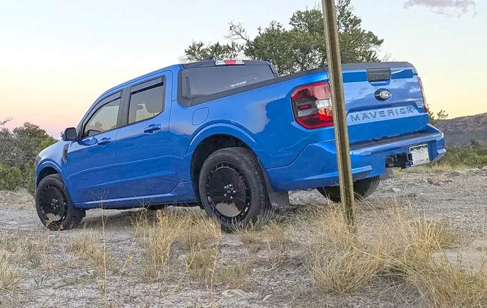 MRT Exhaust (Sport Touring), Catback [Muffled] on 2025 Maverick Lobo - sound comparison clip