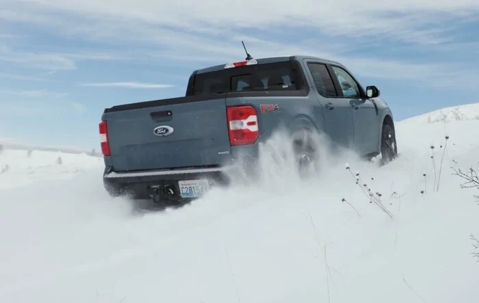 2022 Maverick FX4 Deep Snow and Ice Winter Test