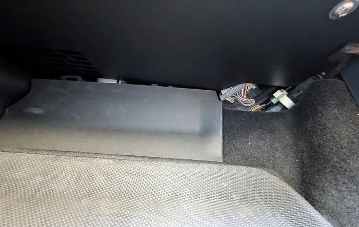 Maxzina Footwell Kick Plate installed in 2025 Maverick