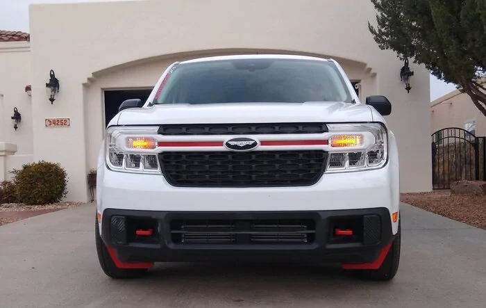 ✈️ Oxford White Maverick Modded w/ Painted Grill Bar, Red Color Accents, Maverick Emblem Logo