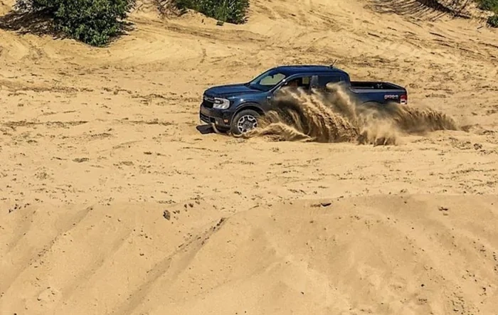 Off-Road Maverick Pic & Comment: "Insane how capable this thing was in the trails and through the sand pits."